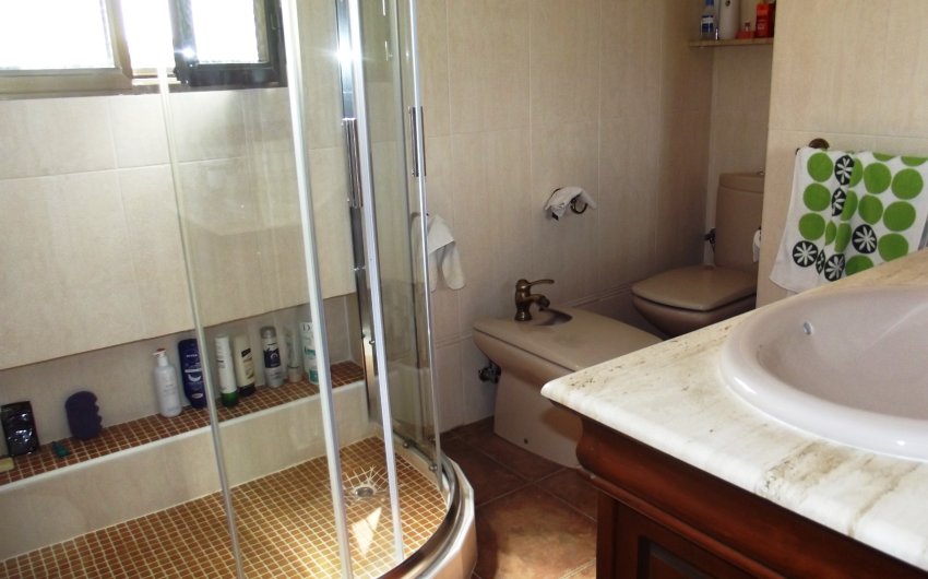 Reventa - Villa -
Los Montesinos - La Herrada