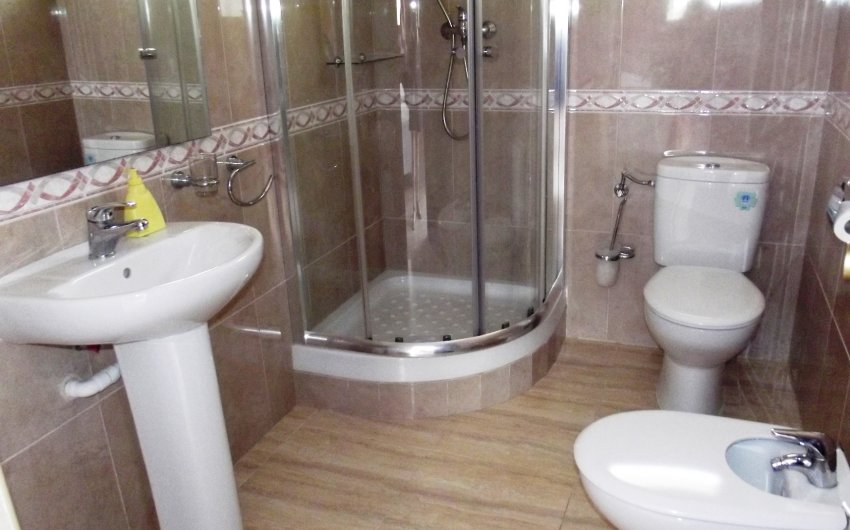 Reventa - Villa -
Los Montesinos - La Herrada