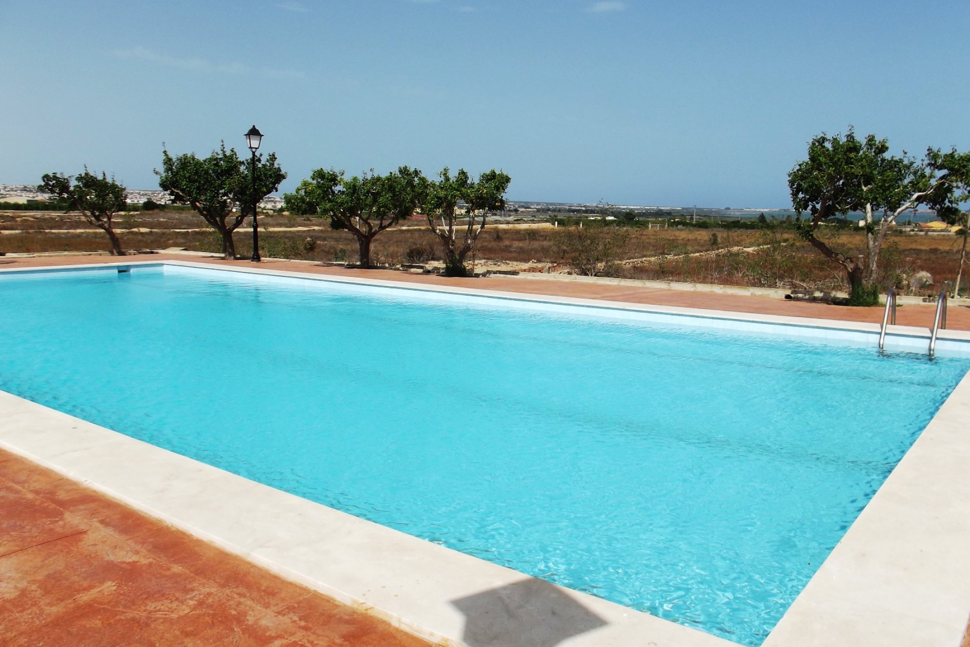 Reventa - Villa -
Los Montesinos - La Herrada