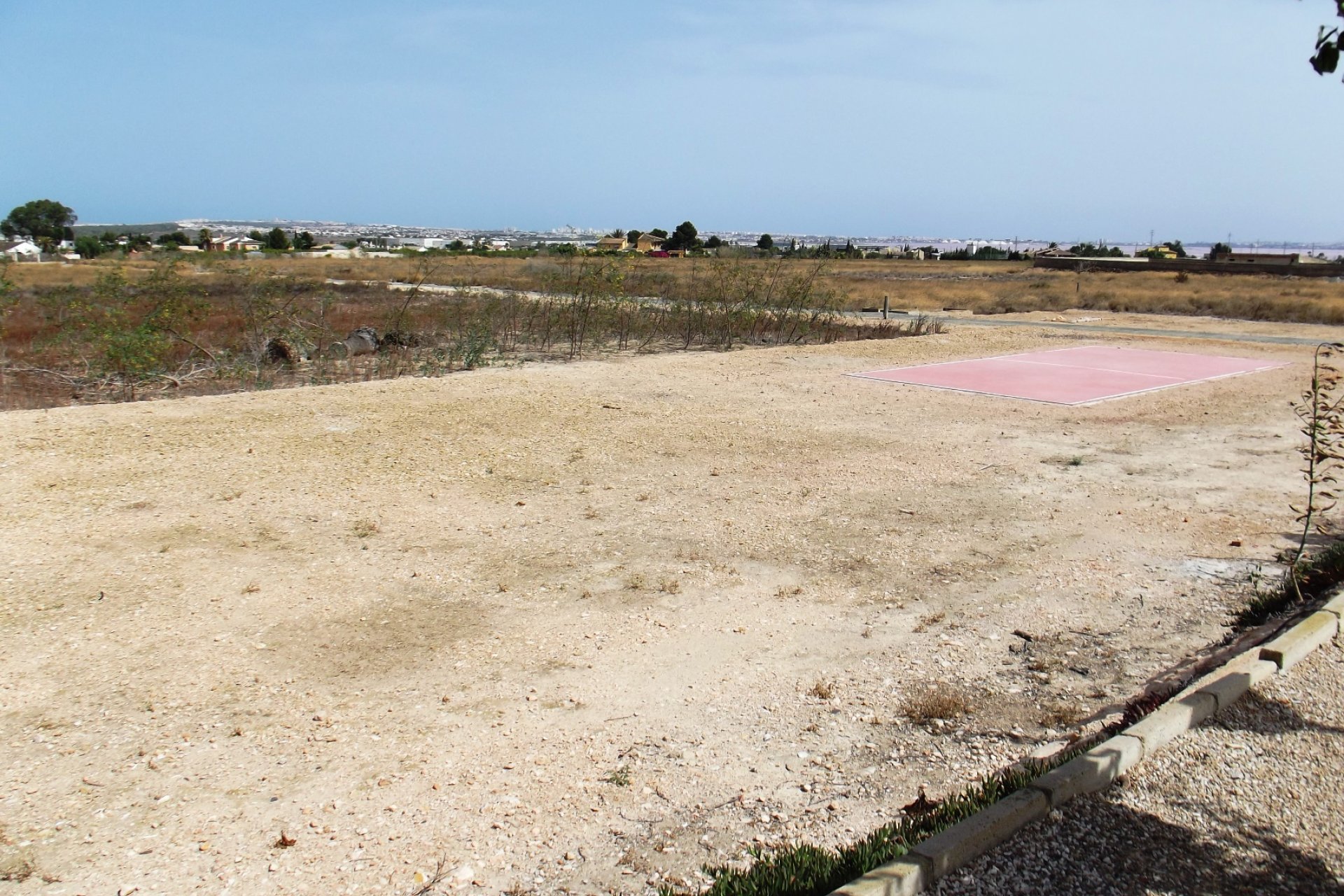 Reventa - Villa -
Los Montesinos - La Herrada