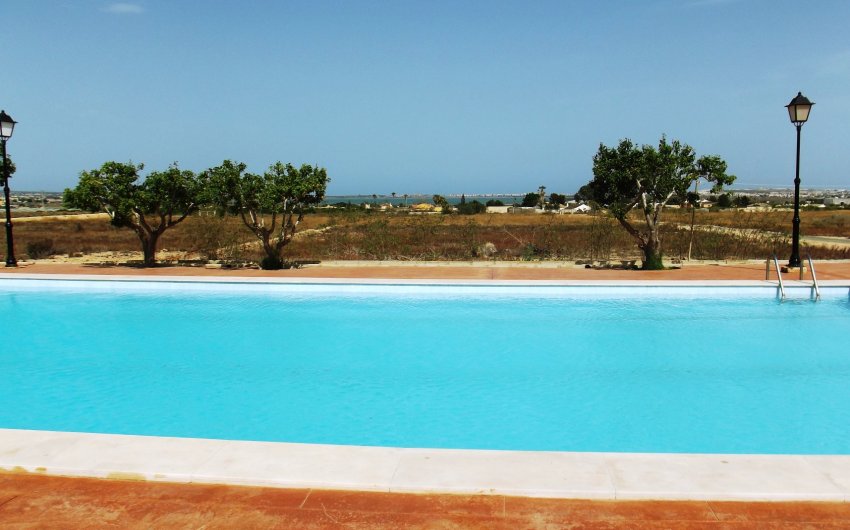 Reventa - Villa -
Los Montesinos - La Herrada