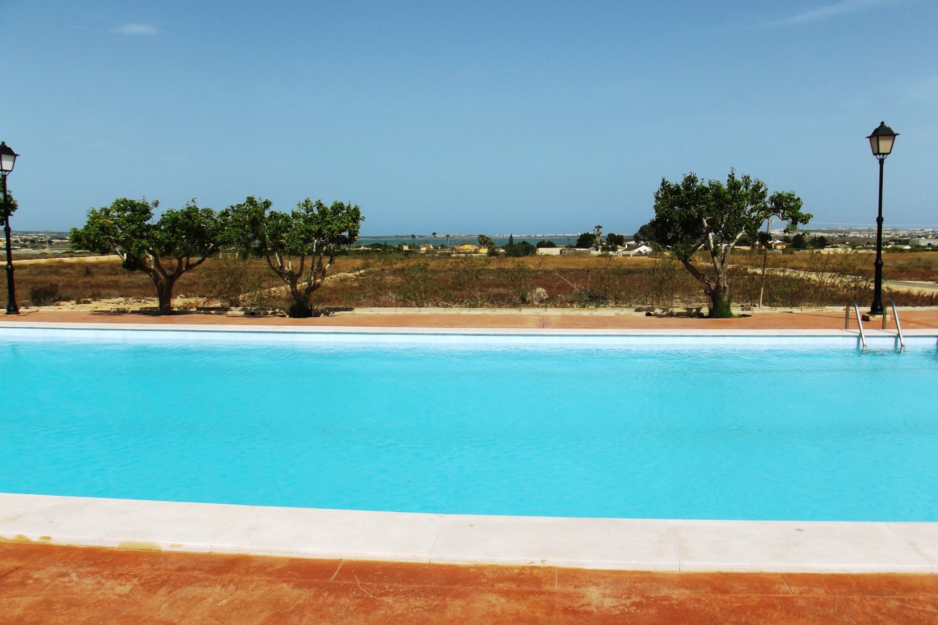 Reventa - Villa -
Los Montesinos - La Herrada