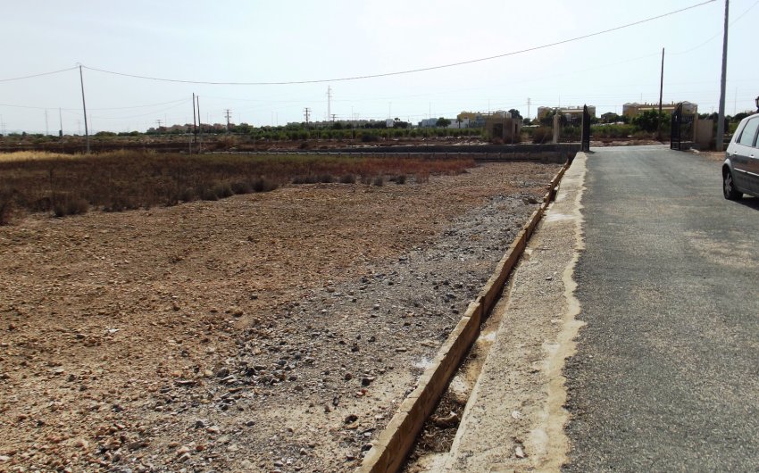 Reventa - Villa -
Los Montesinos - La Herrada