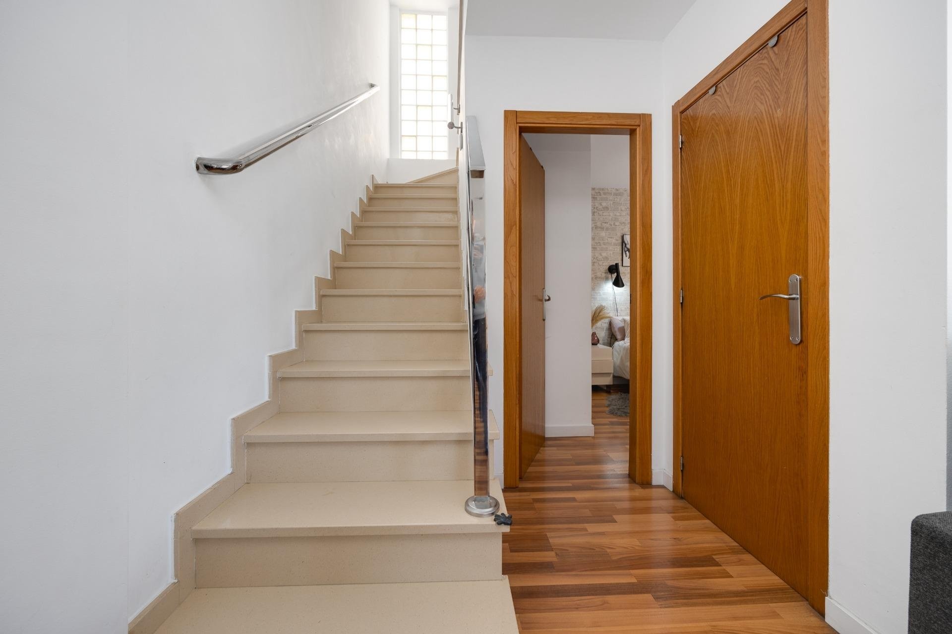 Reventa - Villa -
Los Montesinos - La Herrada