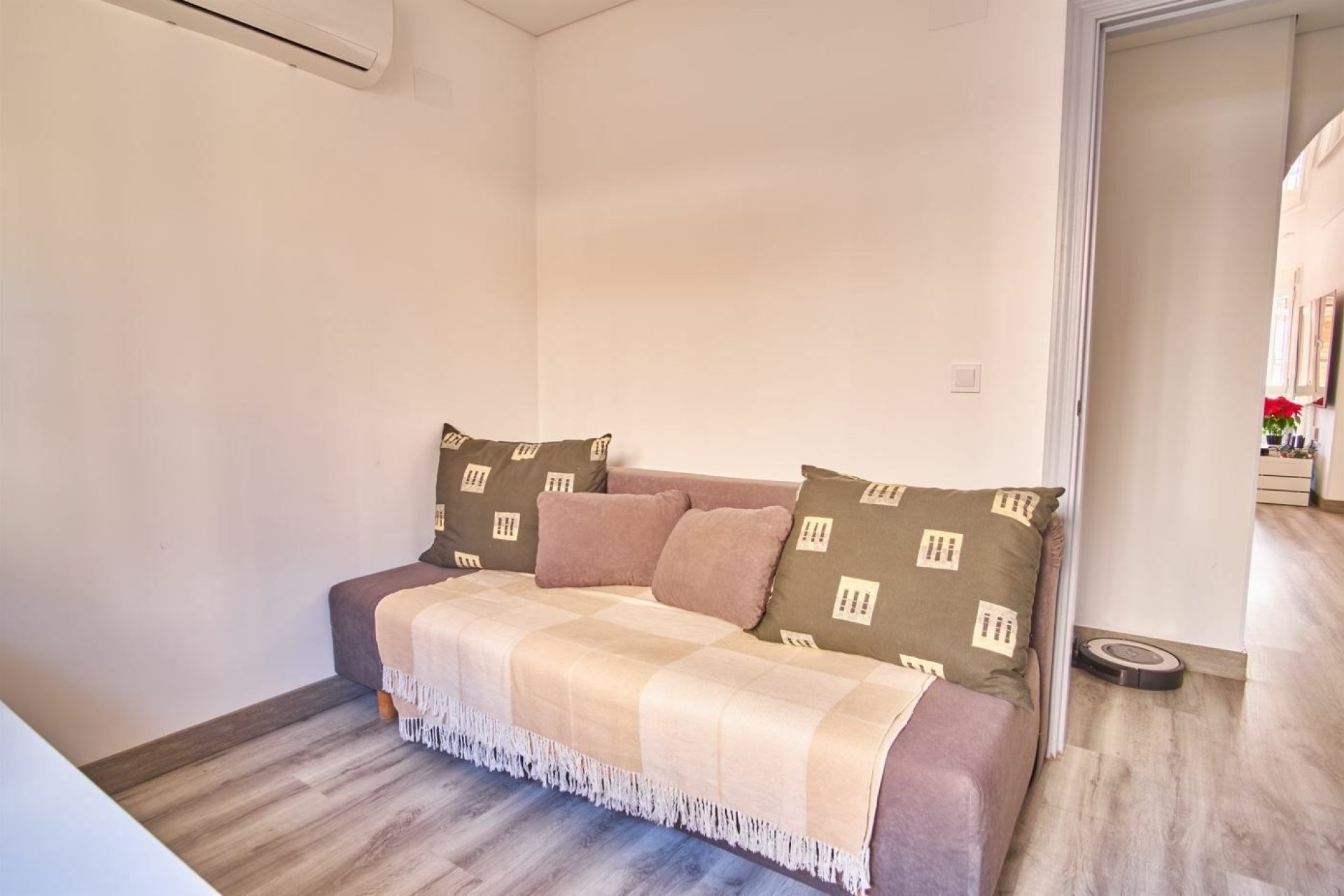 Reventa - Villa -
Los Montesinos - La Herrada