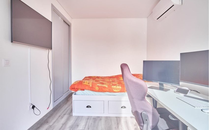 Reventa - Villa -
Los Montesinos - La Herrada