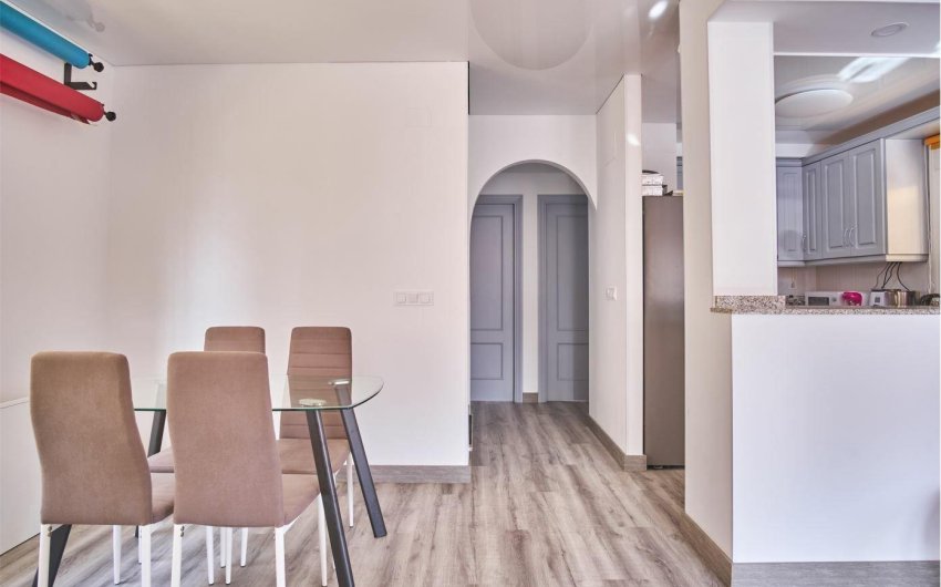 Reventa - Villa -
Los Montesinos - La Herrada