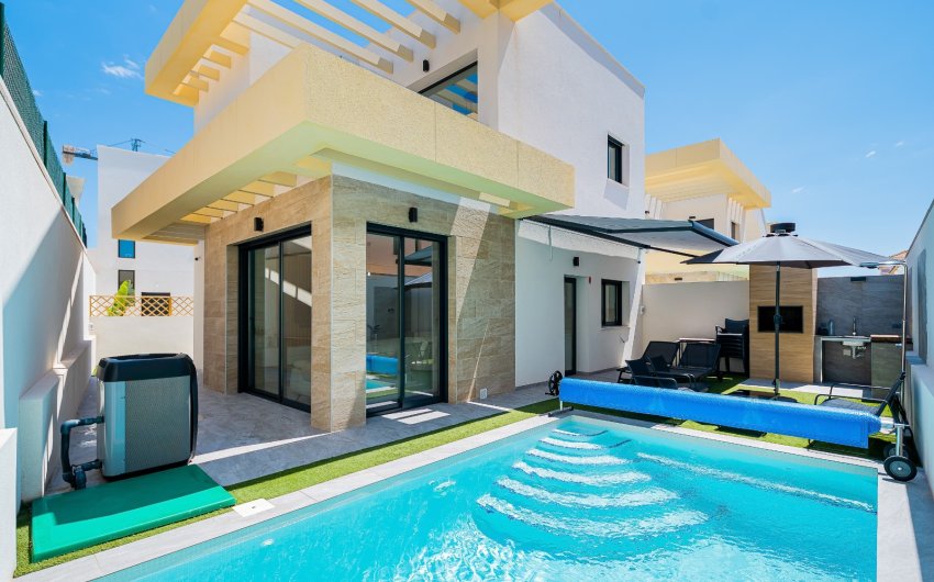 Reventa - Villa -
Los Montesinos