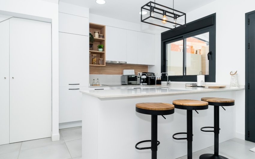 Reventa - Villa -
Los Montesinos