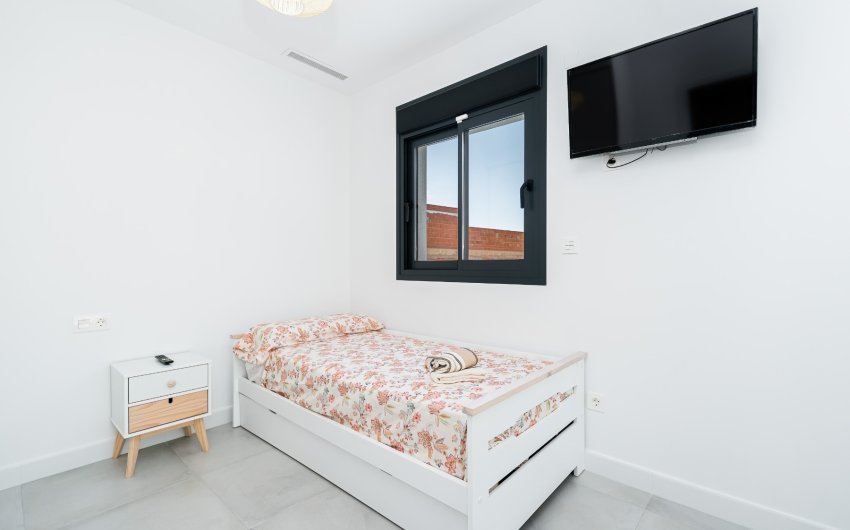 Reventa - Villa -
Los Montesinos