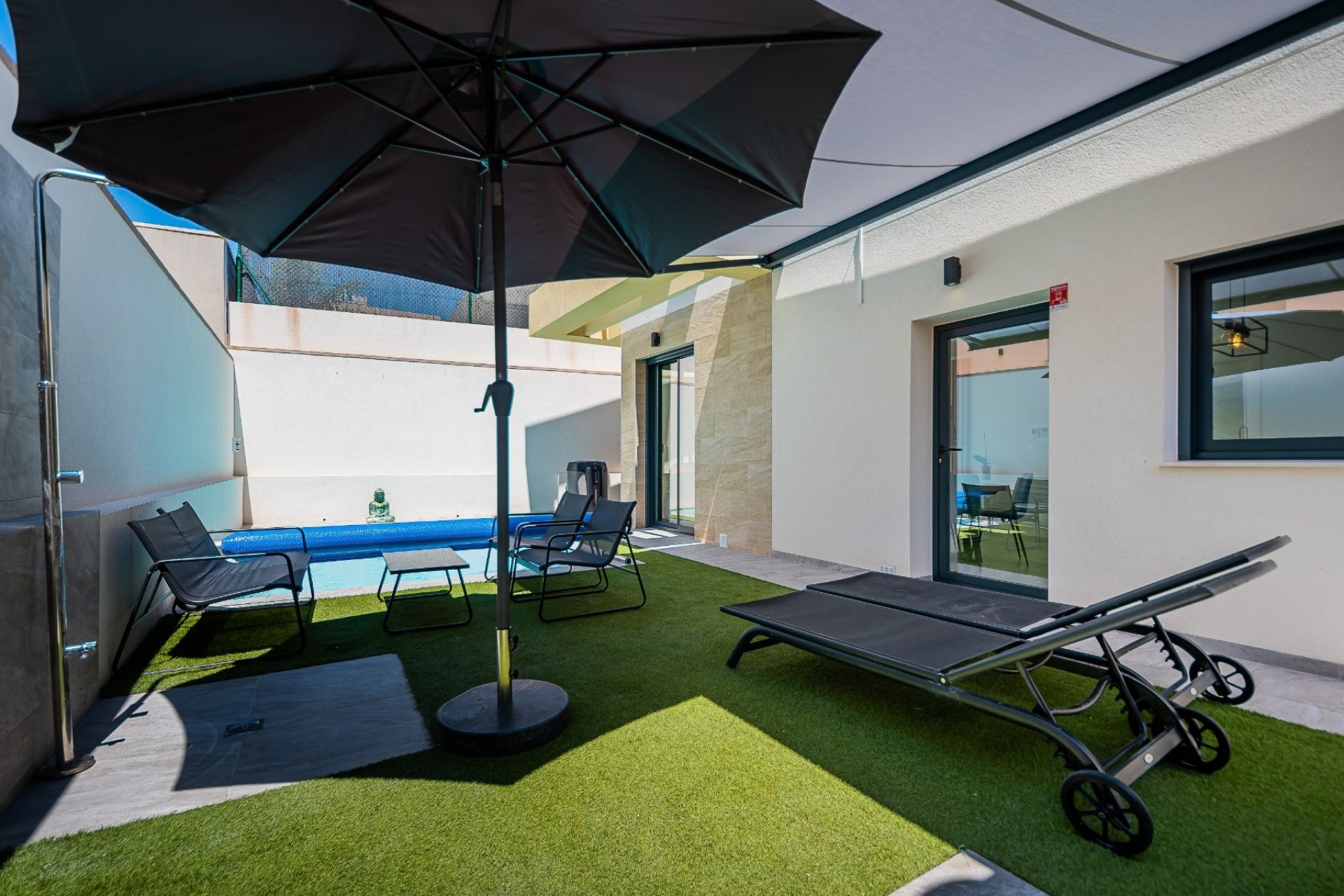 Reventa - Villa -
Los Montesinos