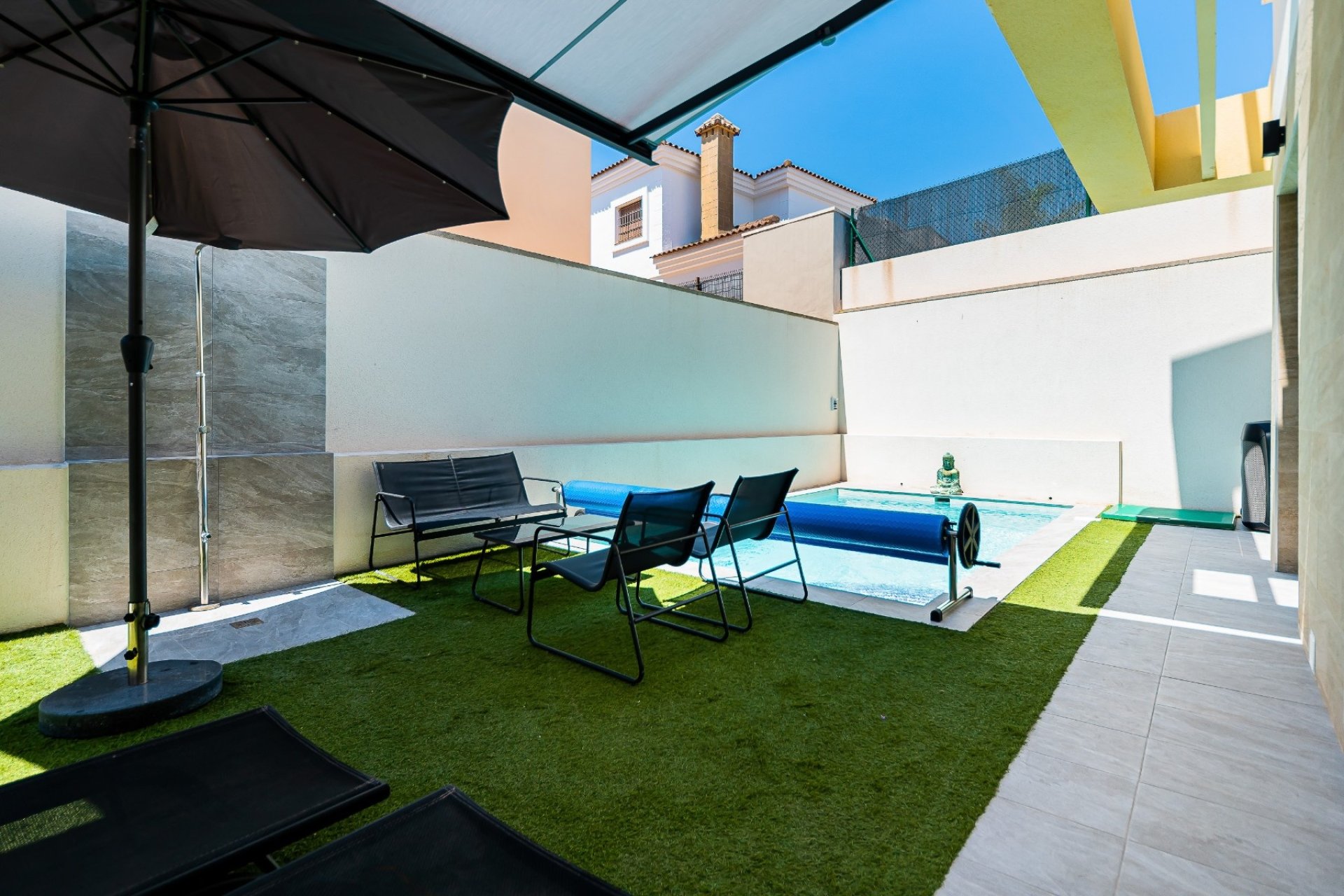 Reventa - Villa -
Los Montesinos