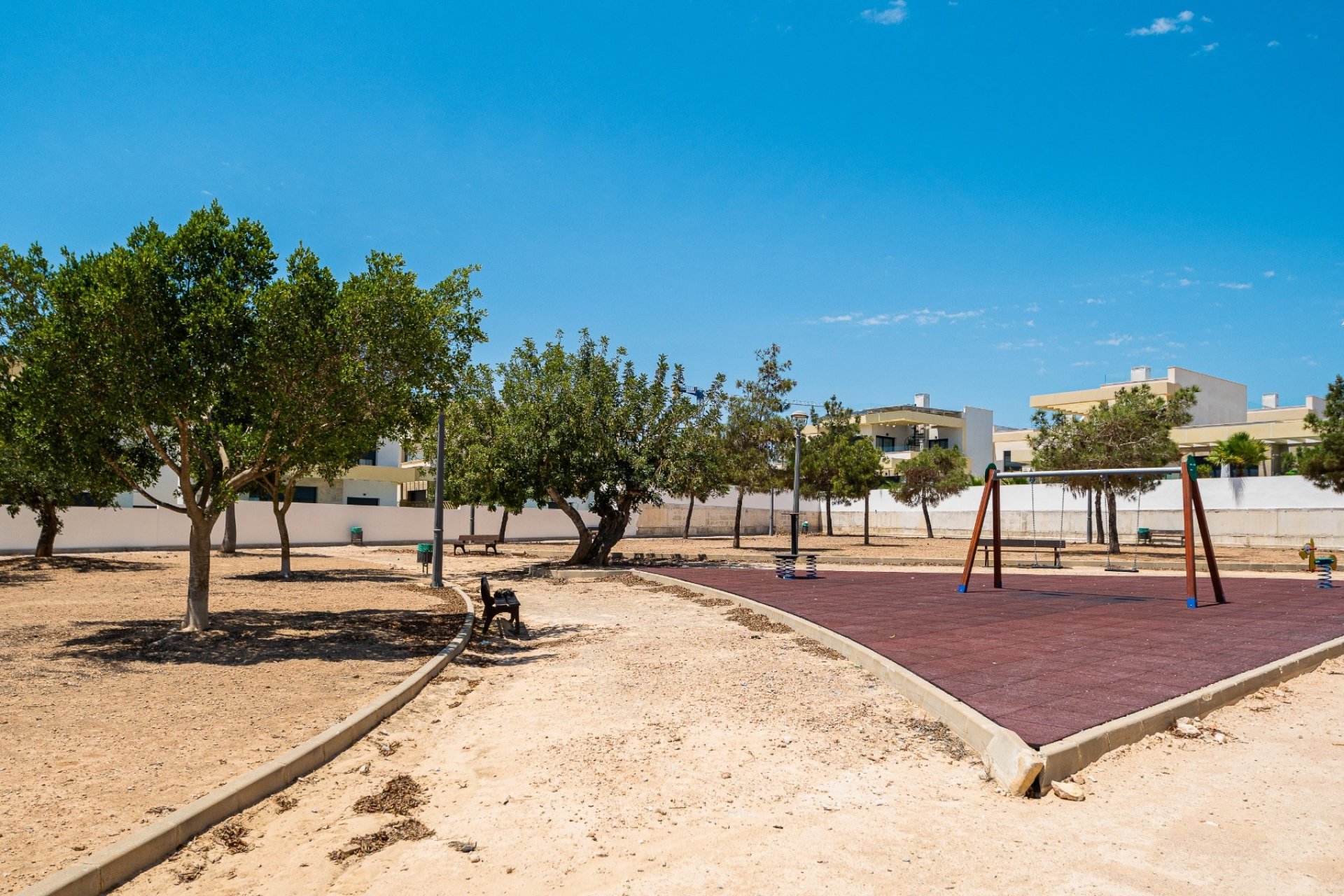 Reventa - Villa -
Los Montesinos