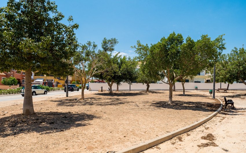 Reventa - Villa -
Los Montesinos