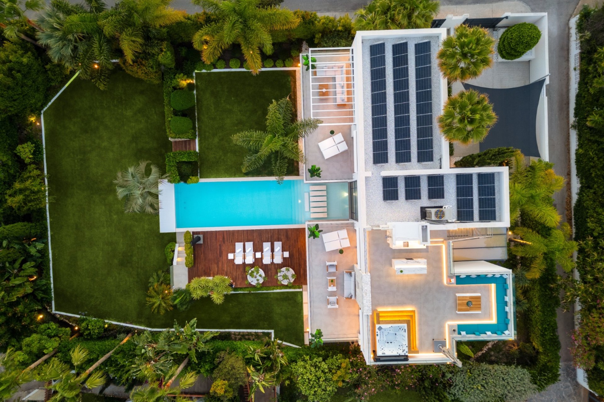 Reventa - Villa -
Marbella - East Marbella