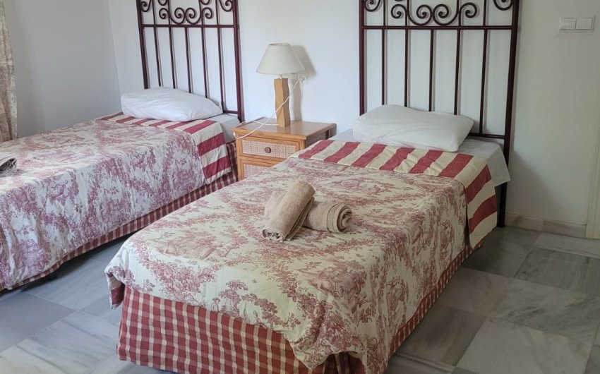 Reventa - Villa -
Marbella - Las Chapas