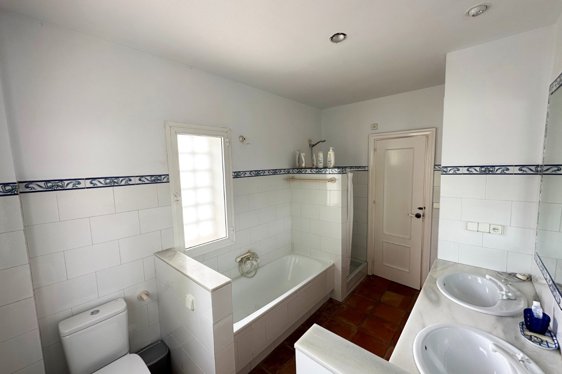 Reventa - Villa -
Marbella - Las Chapas