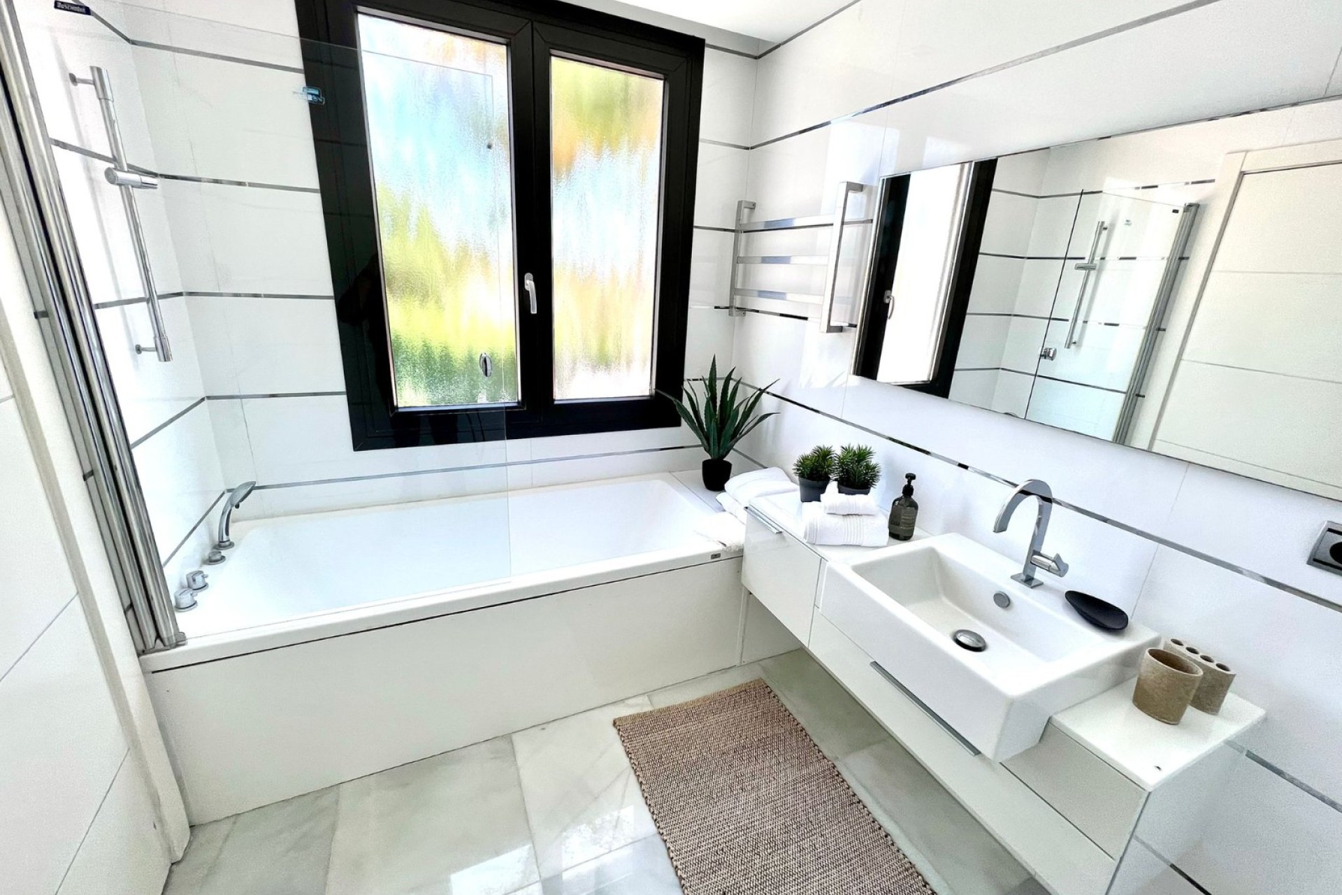 Reventa - Villa -
Marbella - Nueva Andalucía