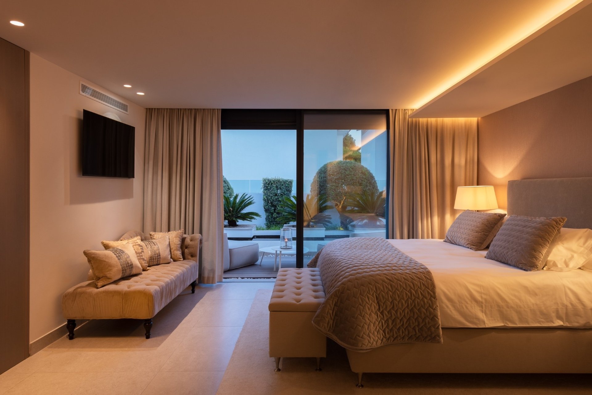 Reventa - Villa -
Marbella - Nueva Andalucía