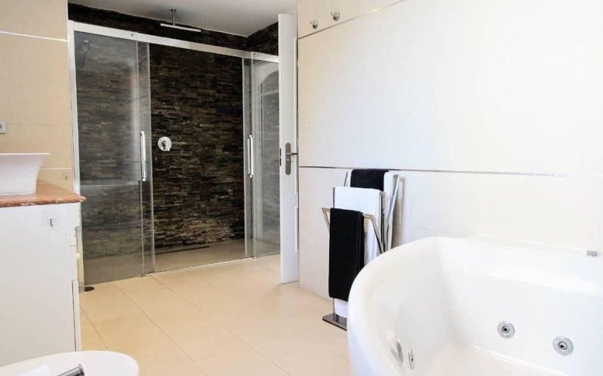 Reventa - Villa -
Marbella - Nueva Andalucía