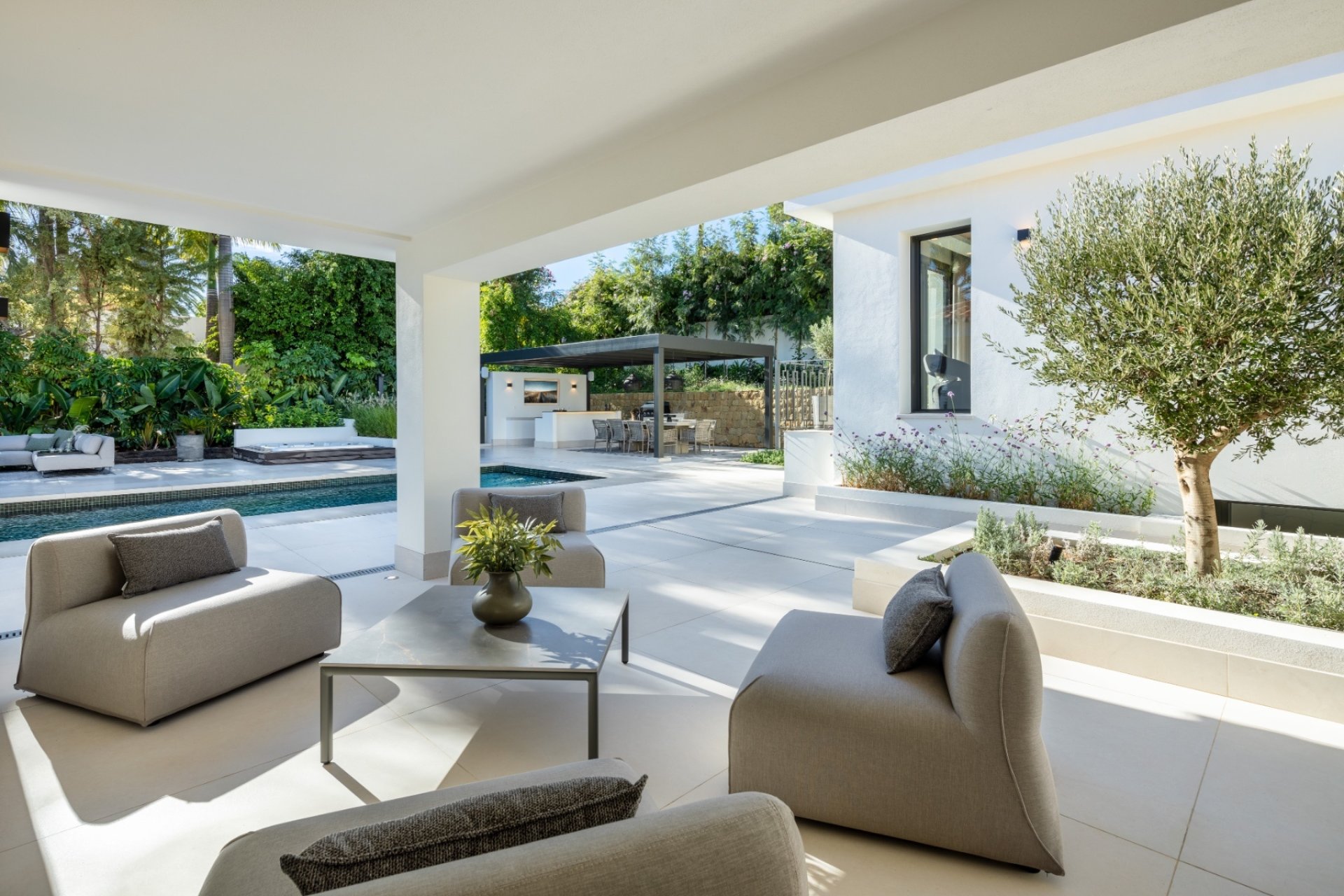 Reventa - Villa -
Marbella - Nueva Andalucía