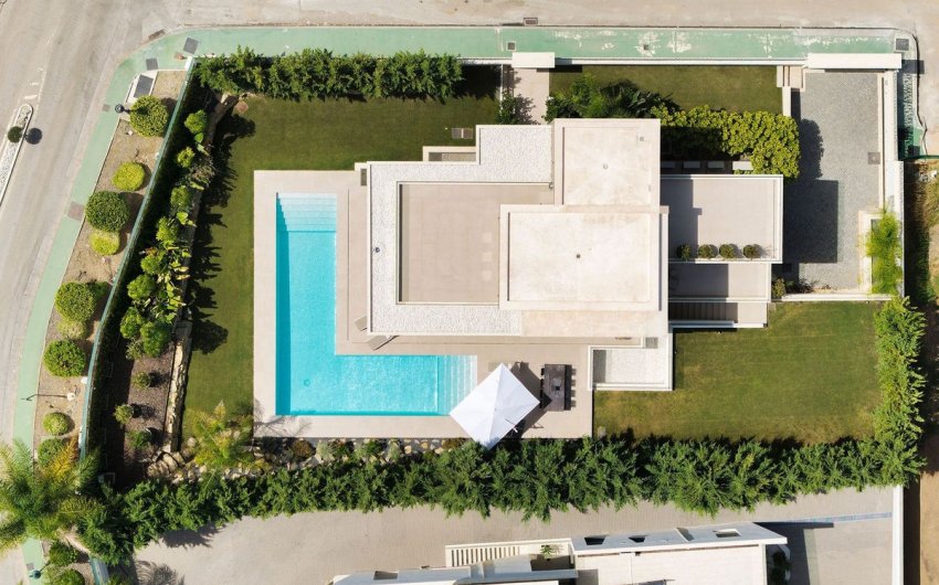 Reventa - Villa -
Nueva Andalucía - Costa del Sol