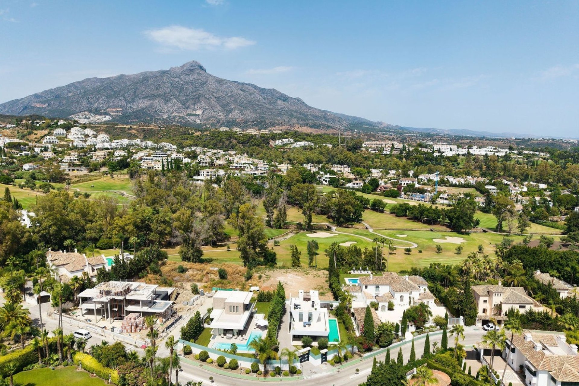 Reventa - Villa -
Nueva Andalucía - Costa del Sol