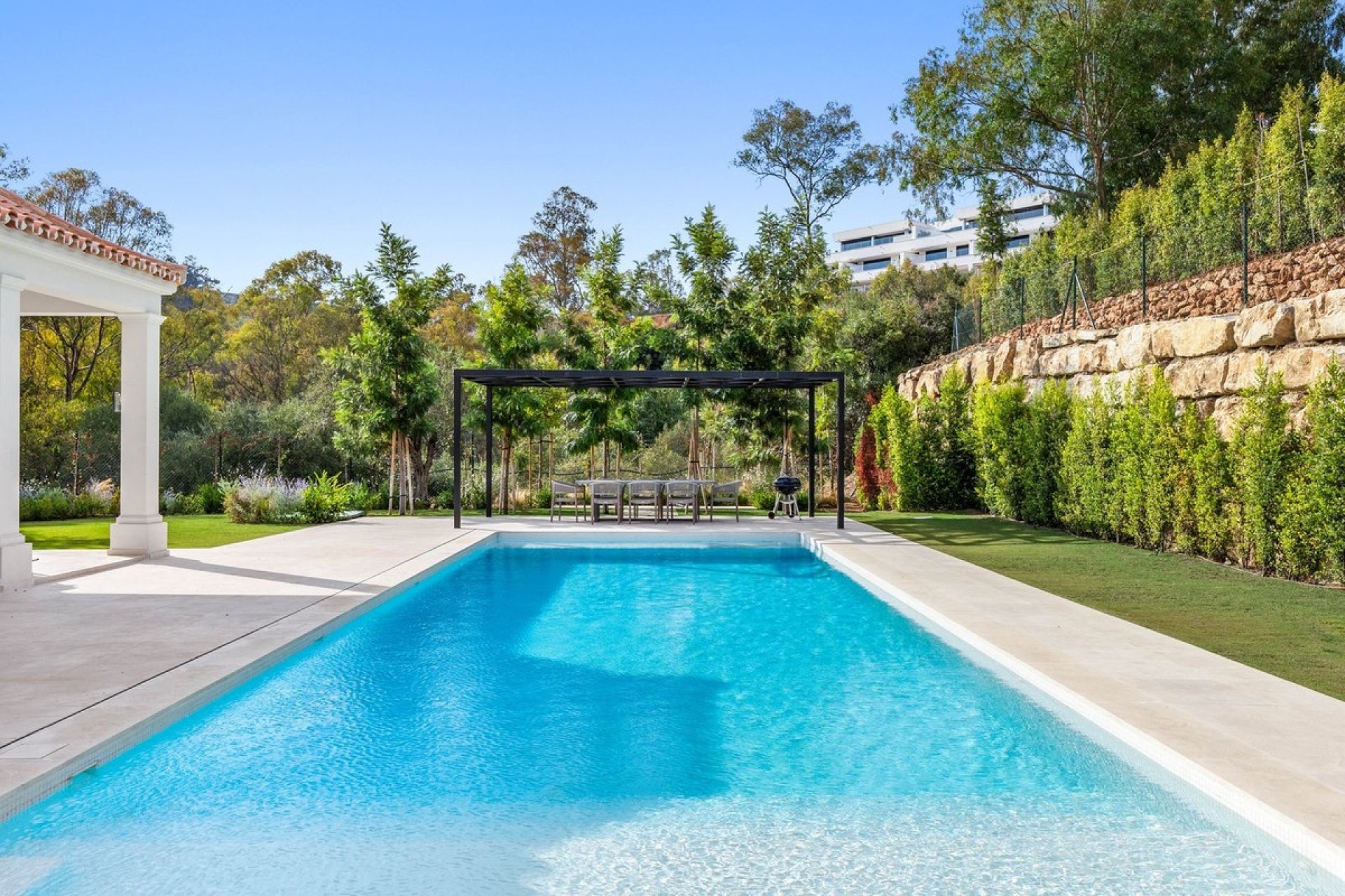 Reventa - Villa -
Nueva Andalucía - Costa del Sol