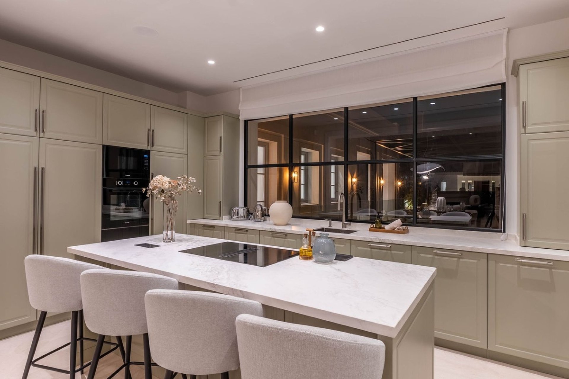 Reventa - Villa -
Nueva Andalucía - Costa del Sol