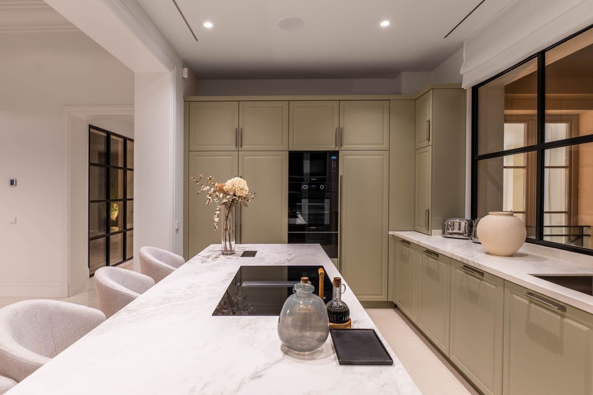 Reventa - Villa -
Nueva Andalucía - Costa del Sol