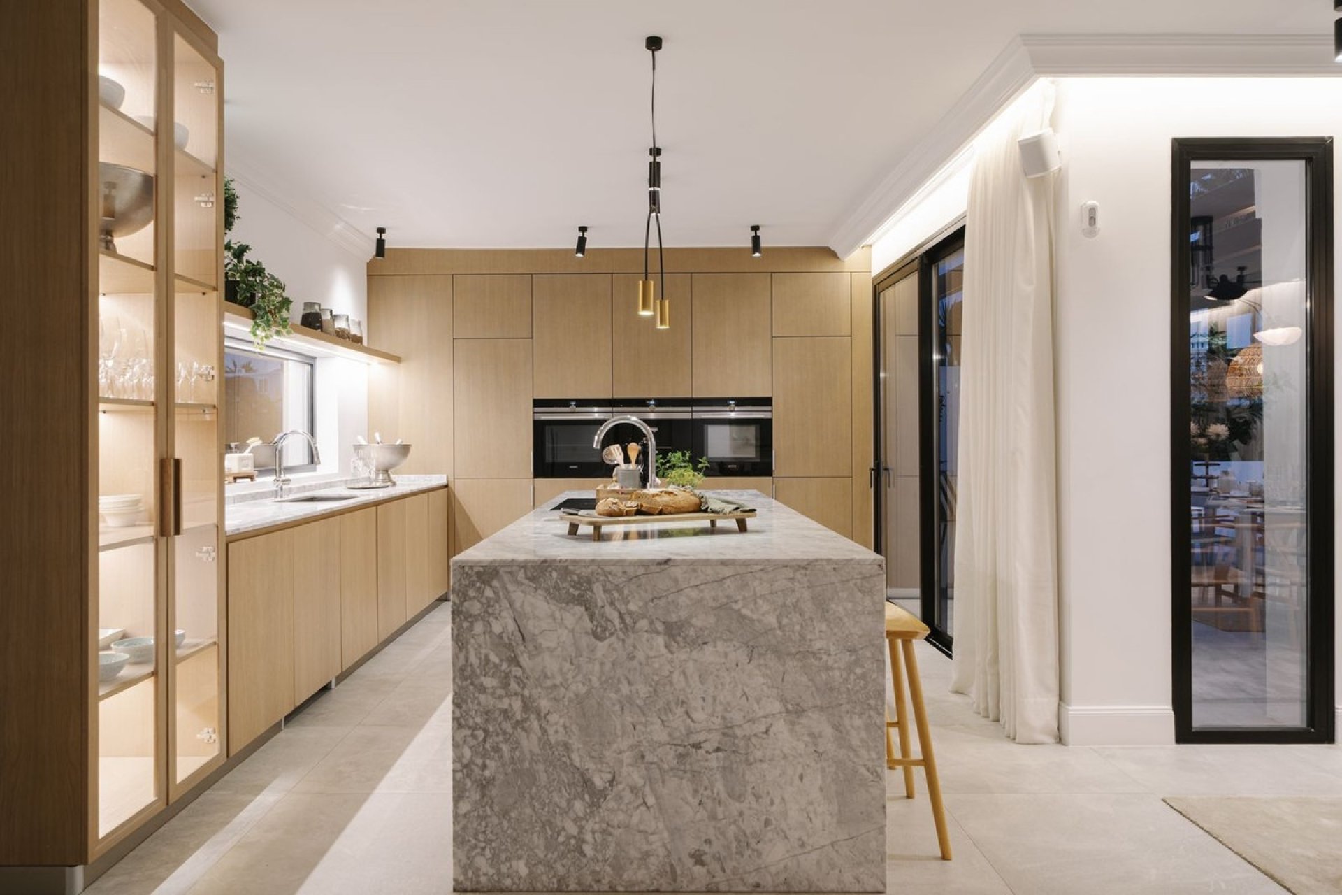 Reventa - Villa -
Nueva Andalucía - Costa del Sol