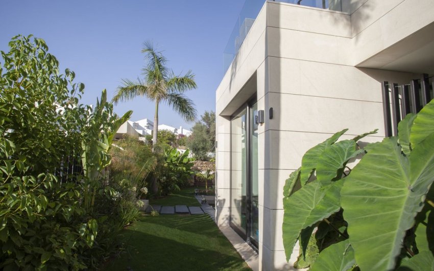 Reventa - Villa -
Nueva Andalucía - Costa del Sol