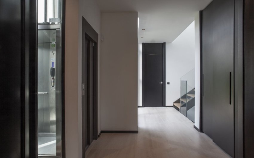 Reventa - Villa -
Nueva Andalucía - Costa del Sol