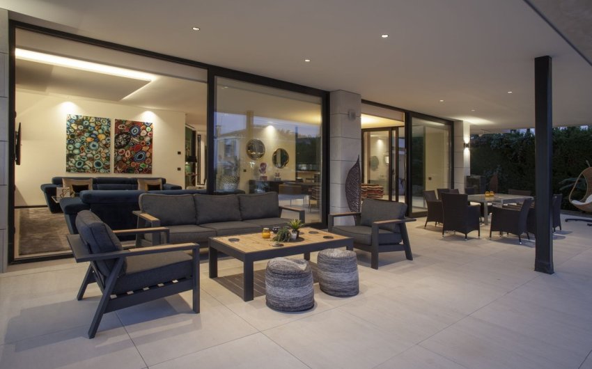 Reventa - Villa -
Nueva Andalucía - Costa del Sol