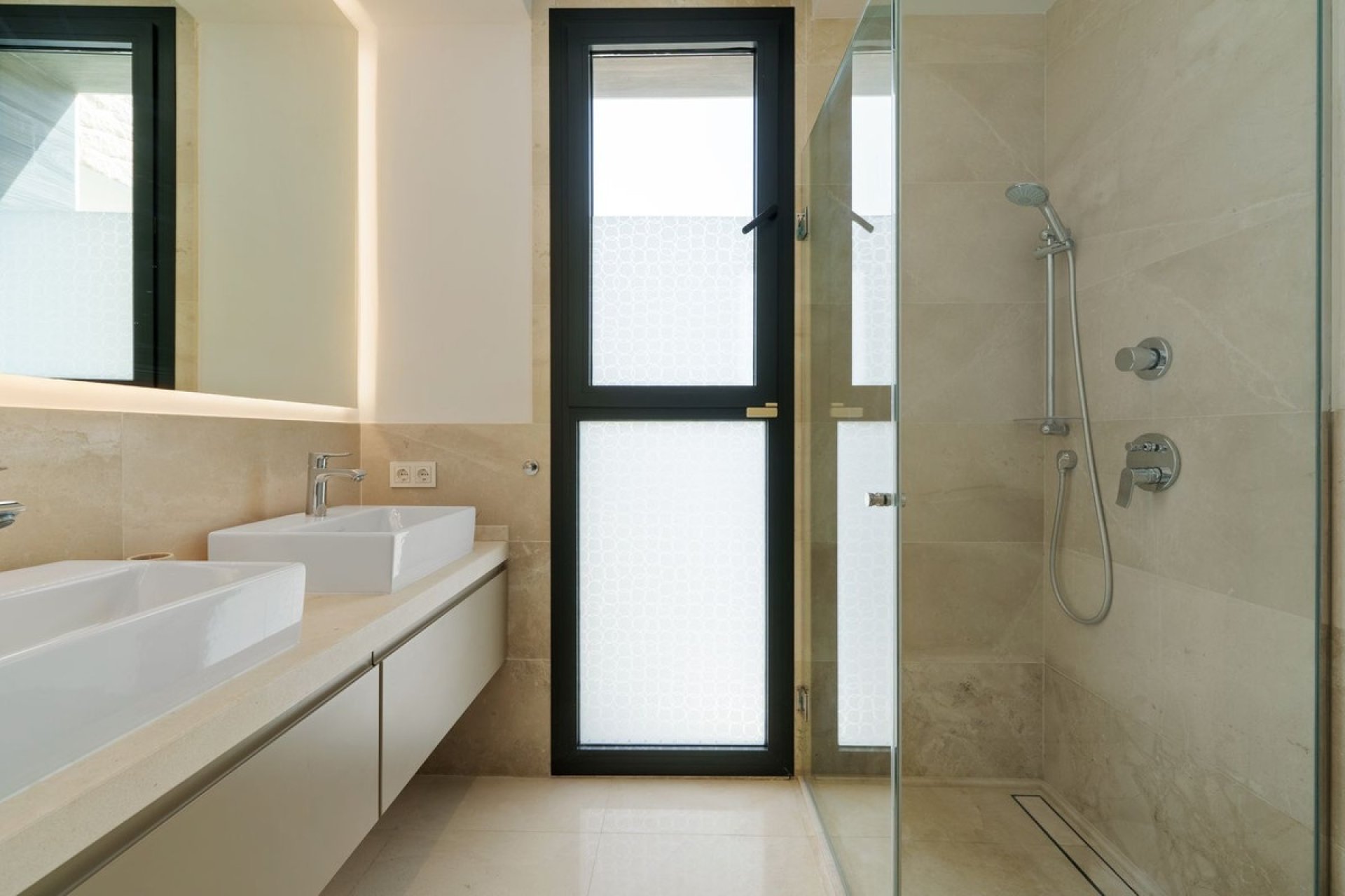 Reventa - Villa -
Nueva Andalucía - Costa del Sol