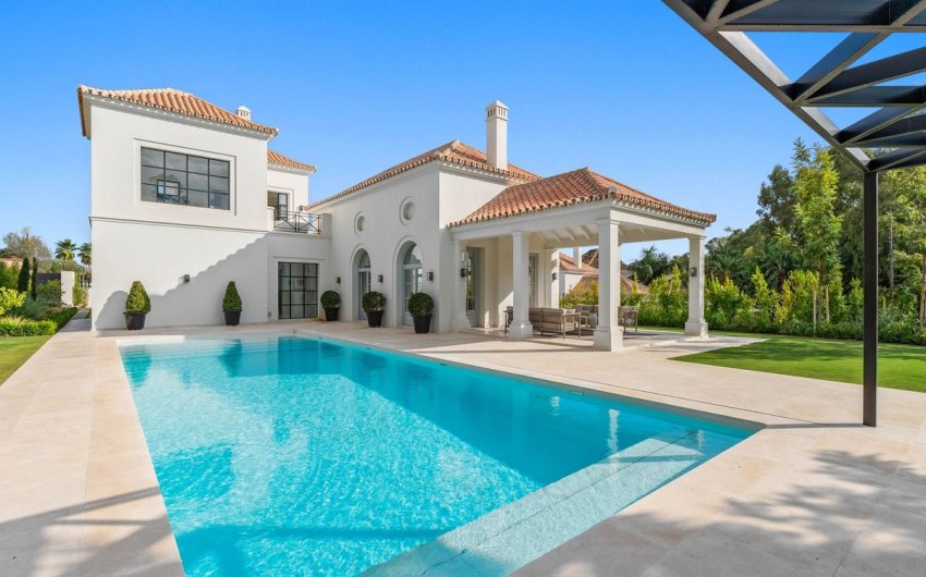 Reventa - Villa -
Nueva Andalucía - Costa del Sol