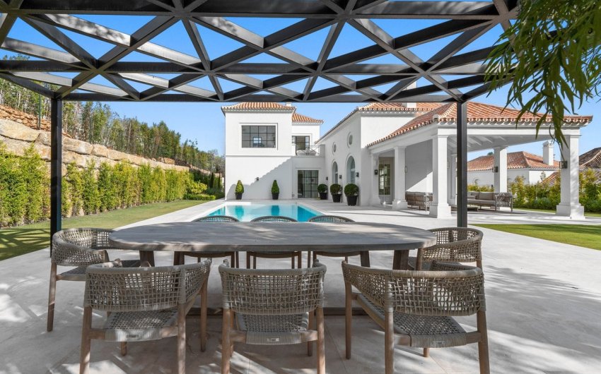 Reventa - Villa -
Nueva Andalucía - Costa del Sol