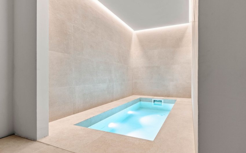 Reventa - Villa -
Nueva Andalucía - Costa del Sol