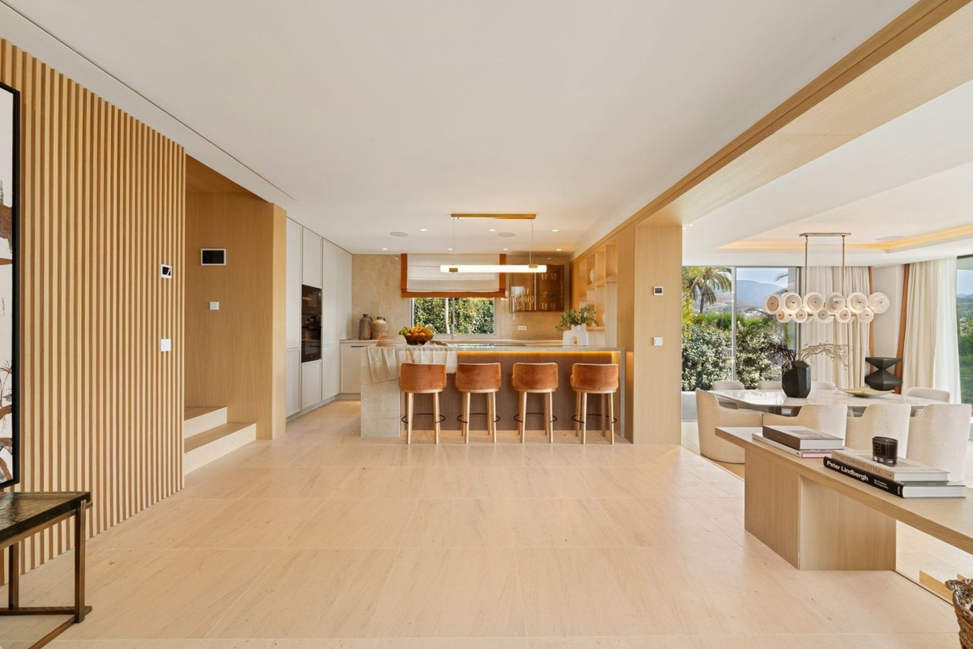 Reventa - Villa -
Nueva Andalucía - Costa del Sol