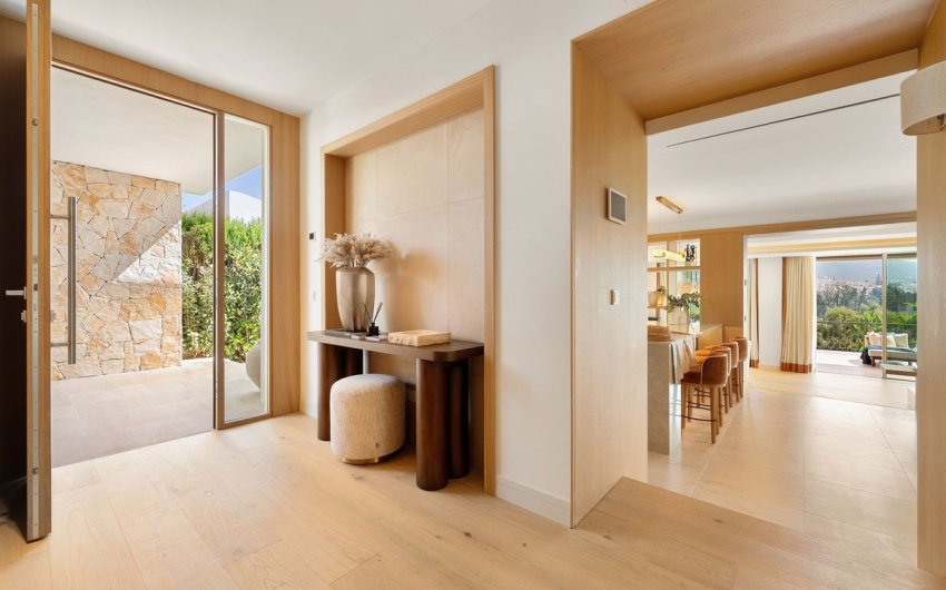 Reventa - Villa -
Nueva Andalucía - Costa del Sol