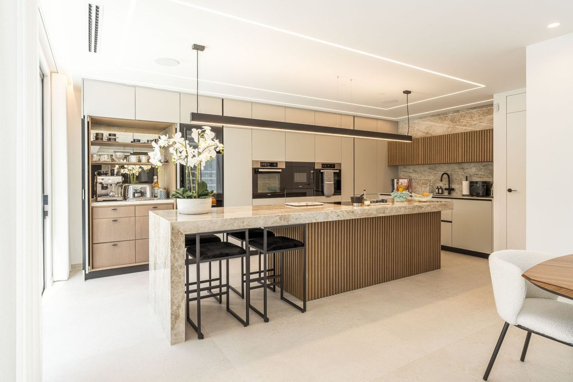 Reventa - Villa -
Nueva Andalucía - Costa del Sol