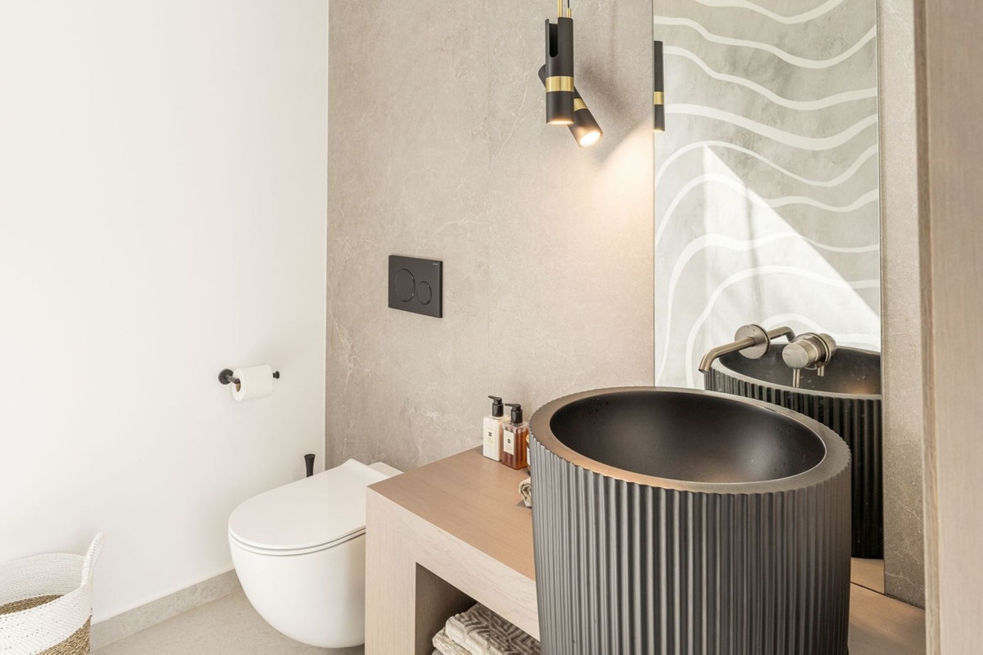 Reventa - Villa -
Nueva Andalucía - Costa del Sol