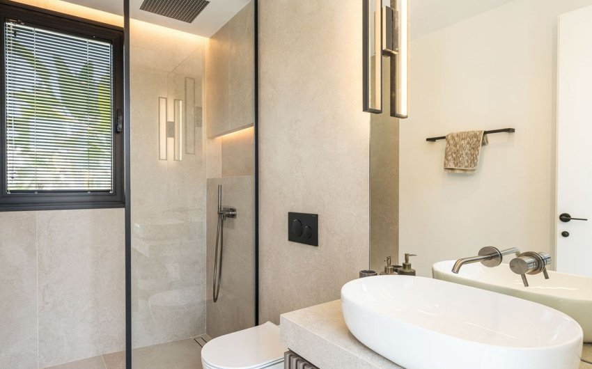 Reventa - Villa -
Nueva Andalucía - Costa del Sol