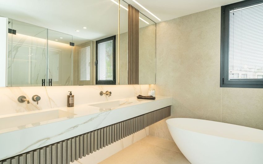 Reventa - Villa -
Nueva Andalucía - Costa del Sol