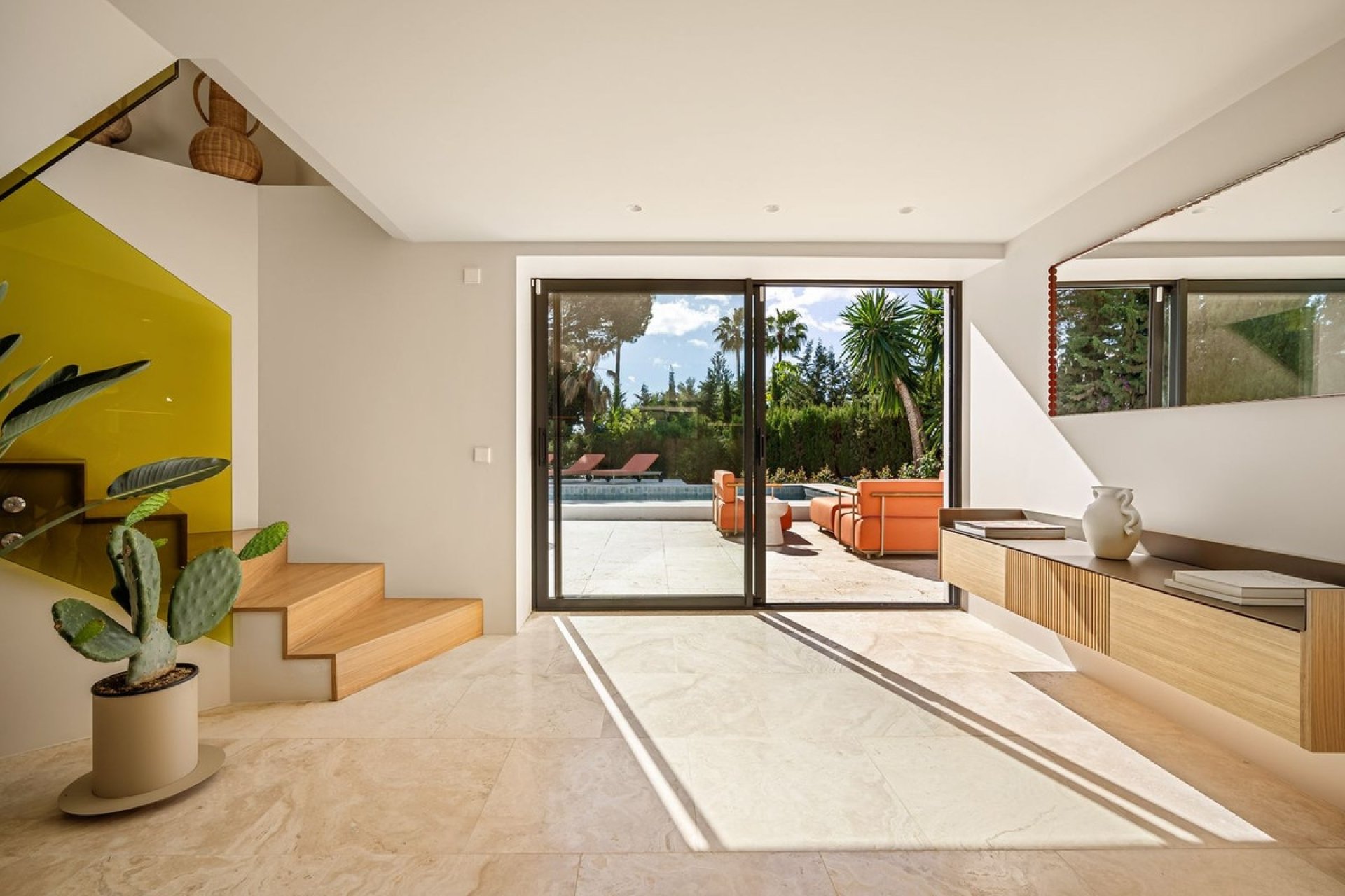 Reventa - Villa -
Nueva Andalucía - Costa del Sol