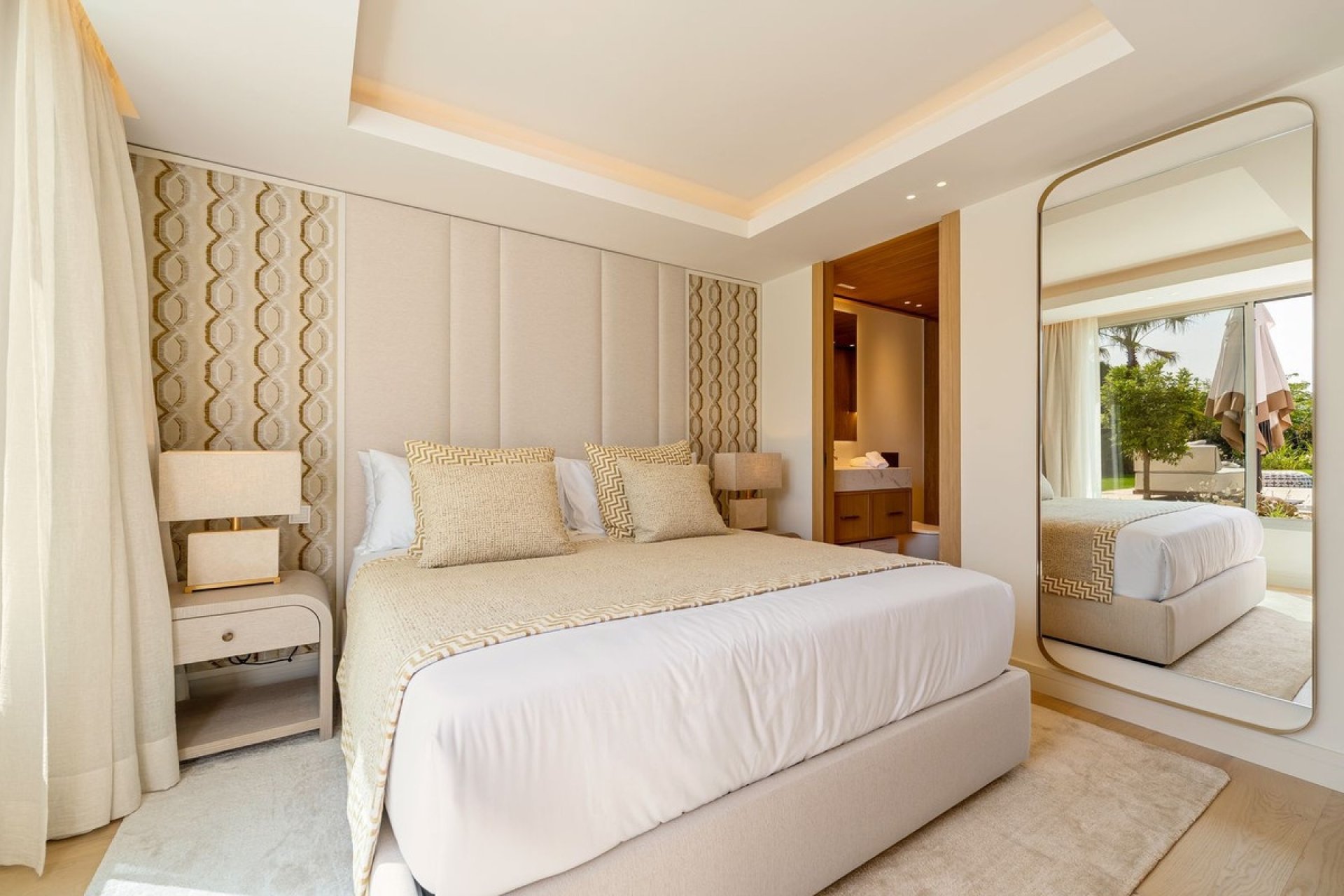Reventa - Villa -
Nueva Andalucía - Costa del Sol