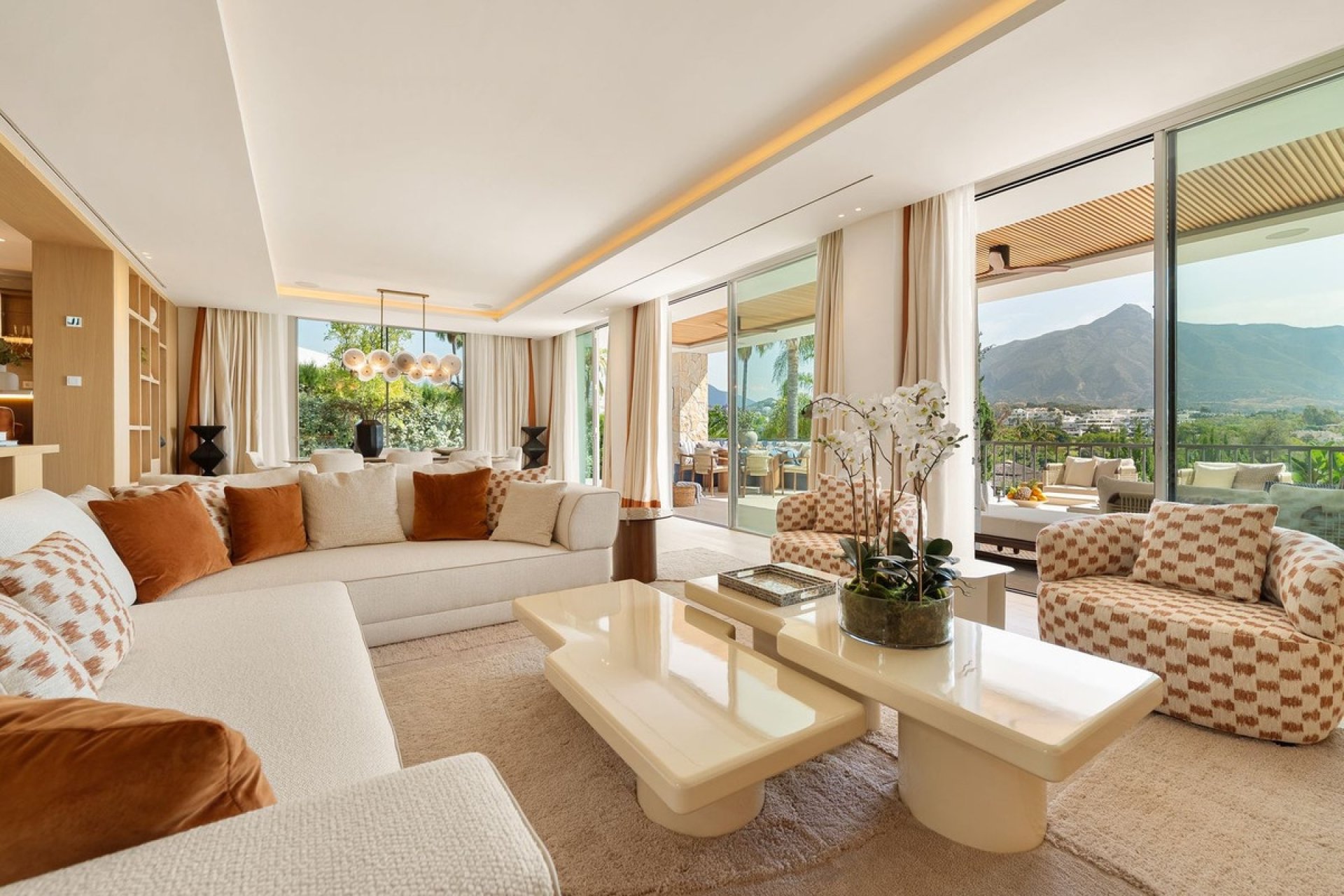 Reventa - Villa -
Nueva Andalucía - Costa del Sol