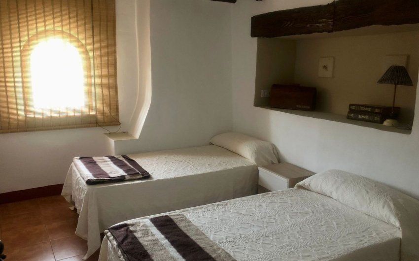 Reventa - Villa -
Onil