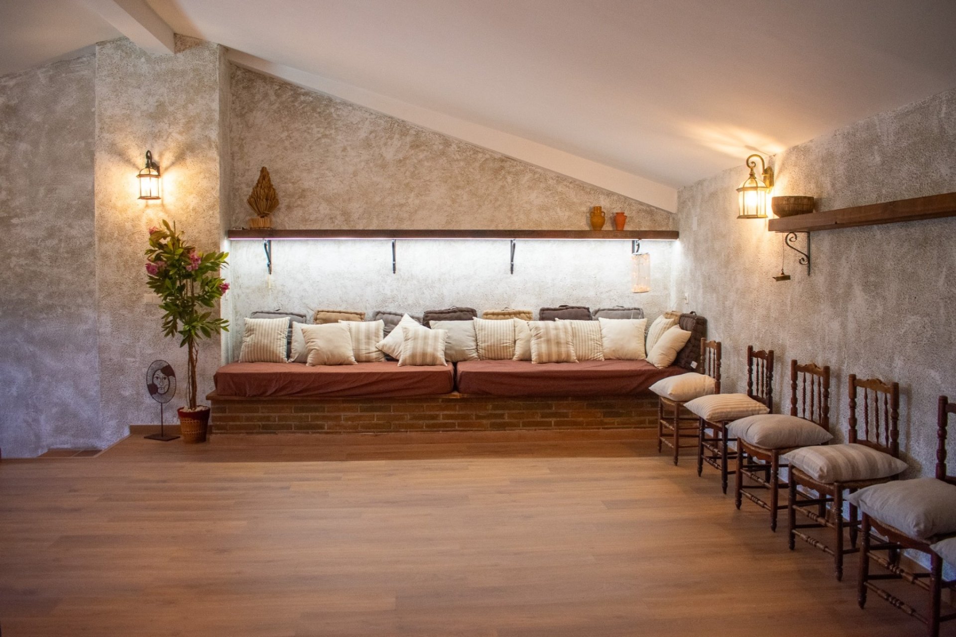 Reventa - Villa -
Onil