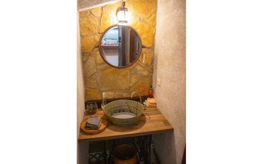 Reventa - Villa -
Onil